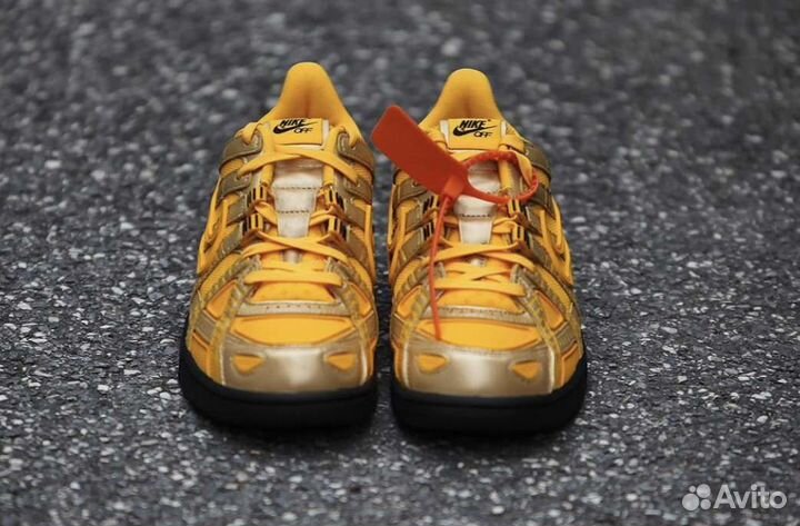 Off-White x Nike Air Rubber Dunk 'University Gold'