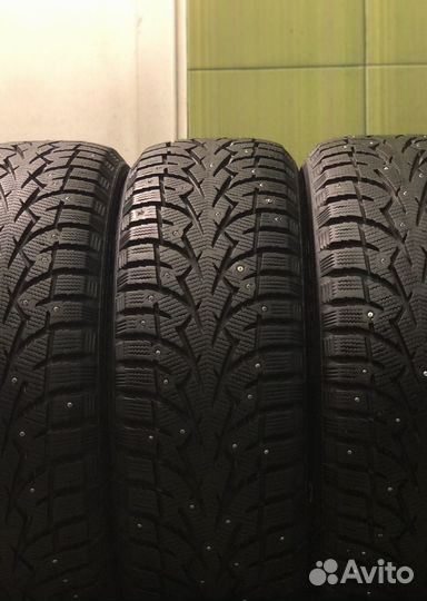 Toyo Observe G3-Ice 215/60 R17