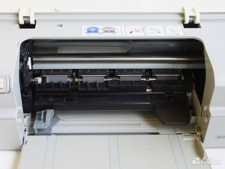 Принтер HP Deskjet D2300 струйный