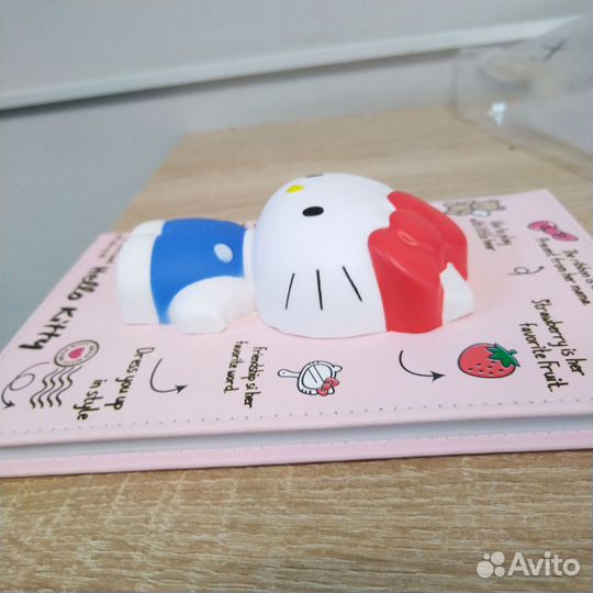 Блокнот со сквишем Hello Kitty