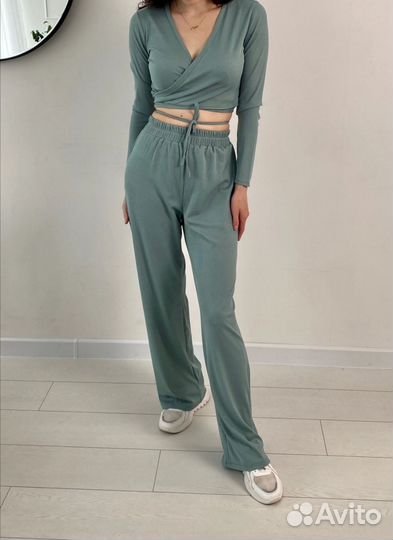 Женский костюм из лапши (новый)