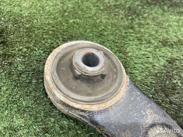 Рычаг передний правый Peugeot 308 3008 Citroen c4