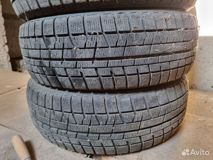 Yokohama Advan Winter 185/60 R15