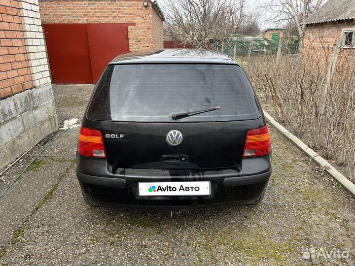 Volkswagen Golf 1.4 МТ, 2003, 300 000 км