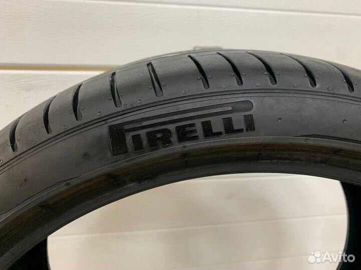 Pirelli P Zero 255/35 R21 98W