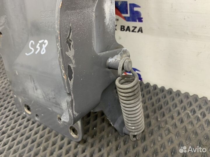 Петля капота левая Scania 5-series