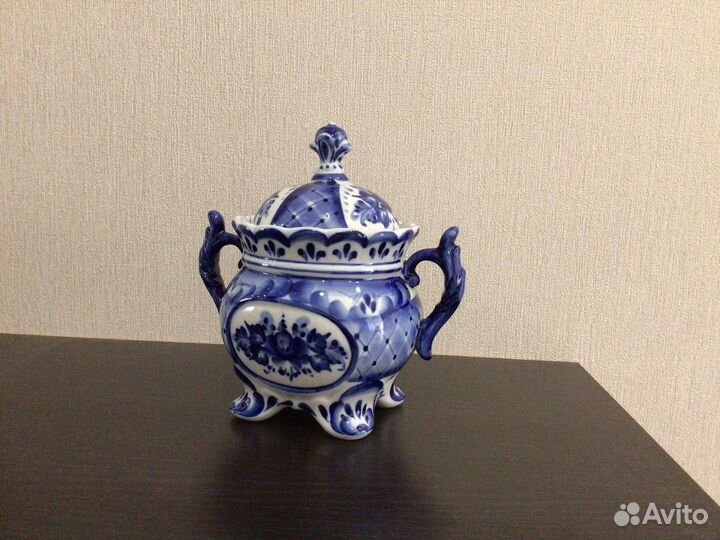 Конфетница-шкатулка гжель