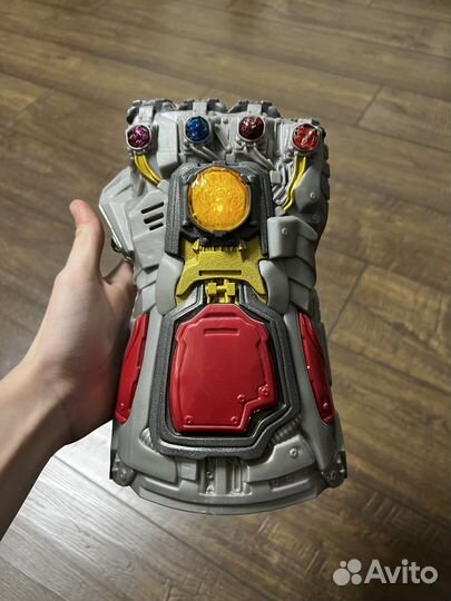 Перчатка бесконечности