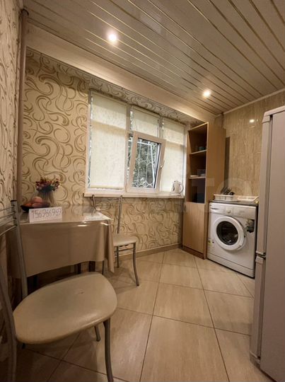 2-к. квартира, 56 м², 1/9 эт.
