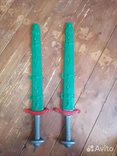 Игрушечный меч