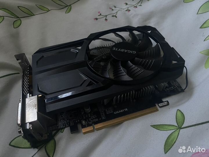 Видеокарта GTX 950 2gb