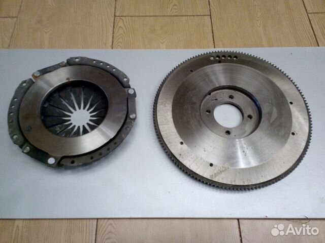 Маховик с/о, корзину сцепления н/о УАЗ