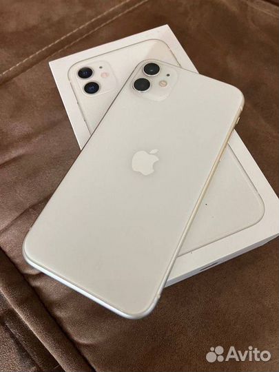 iPhone 11, 64 ГБ