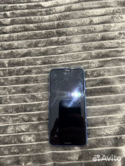 HUAWEI P20 Lite, 4/64 ГБ