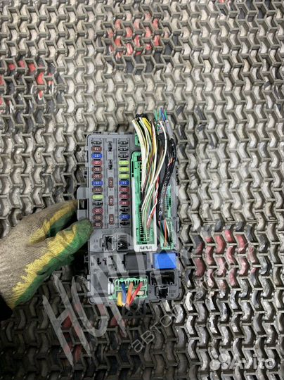 Блок предохранителей Honda Accord TL0-E211