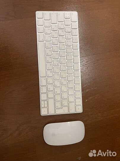 Mac mini late 2014 1Tb + mouse + keyboard