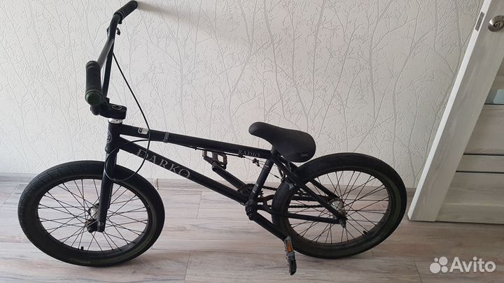 Трюковой велосипед BMX