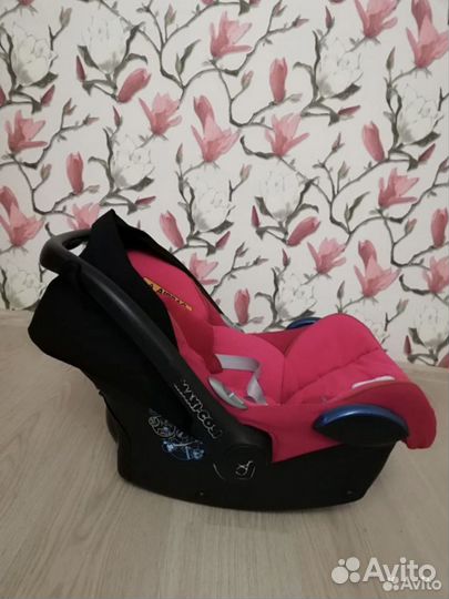 Автолюлька maxi cosi с базой isofix