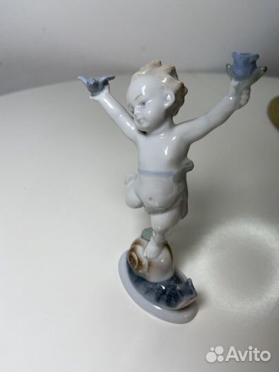 Фарфоровая статуэтка Путти Metzler & Ortloff