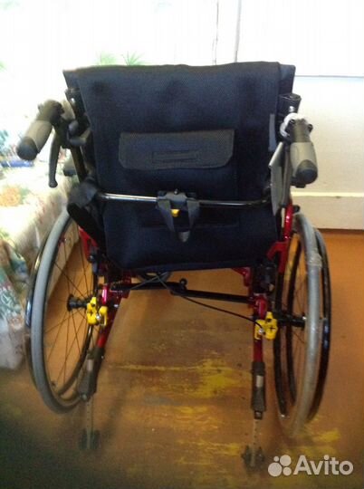 Коляска инвалидная