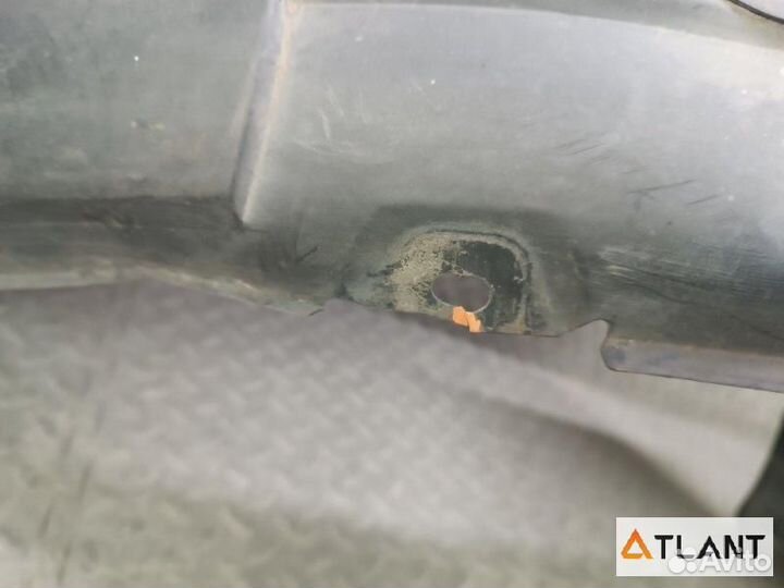 Подкрылок передний правый mazda demio