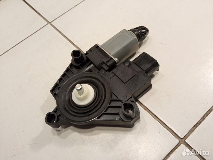 Моторчик стеклоподъемника BMW X3 G01