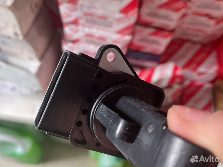 Расходомер воздуха (массметр) Toyota