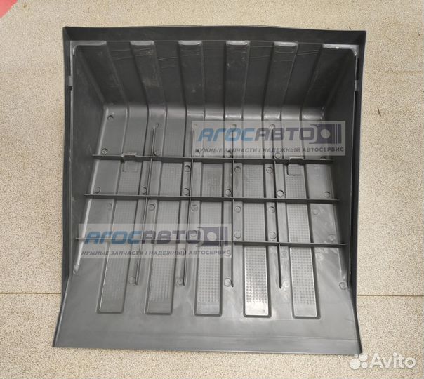 Крышка акб (пластик.) howo T5G / A7