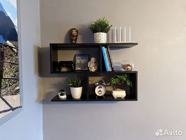 Новая Полка настенная черная с черным кантом