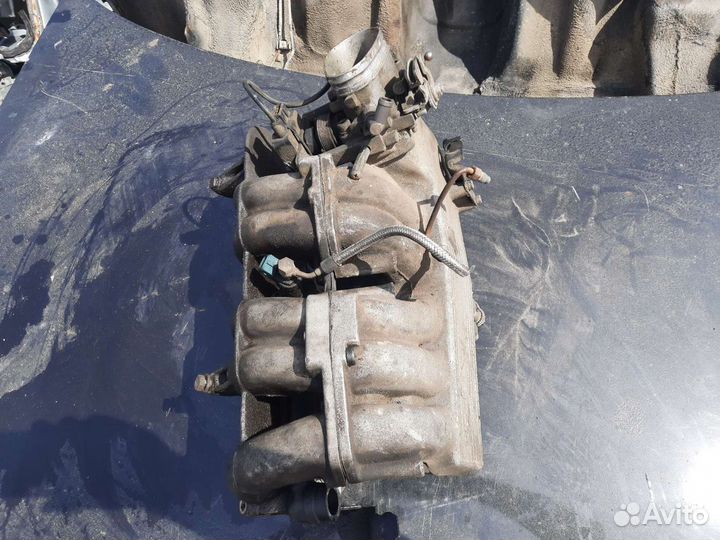 Впускной коллектор Audi 100 (C4) 2.3