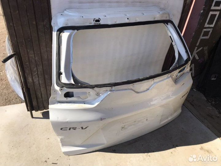 Крышка багажника Honda Cr-V 5 2016