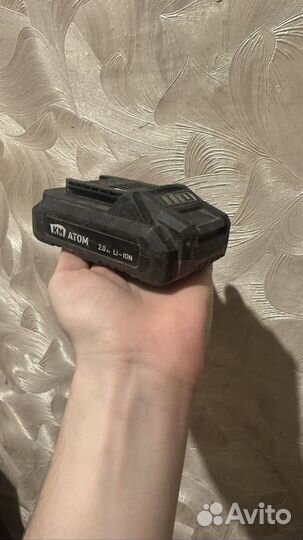 Аккумулятор км атом BLI-18/2,1 18В 2Ач Li-Ion с зу