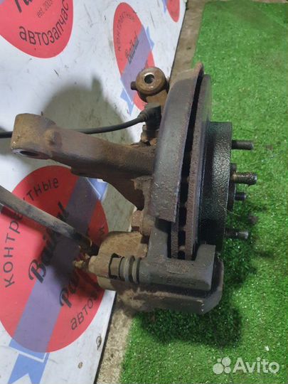 Ступица передняя левая Toyota Vitz SCP10 1SZ-FE