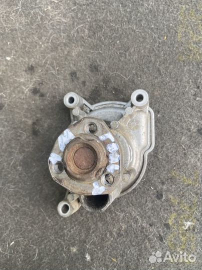 Помпа, шкив Volkswagen Golf