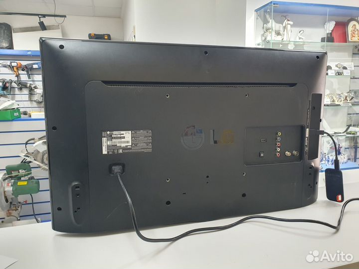 Телевизор LG 32LF560V 81см id148783