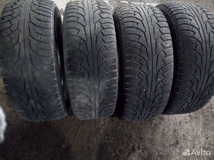 Nokian Tyres Hakkapeliitta 5 SUV 265/65 R17