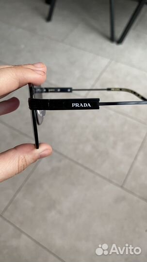 Prada очки солнечные