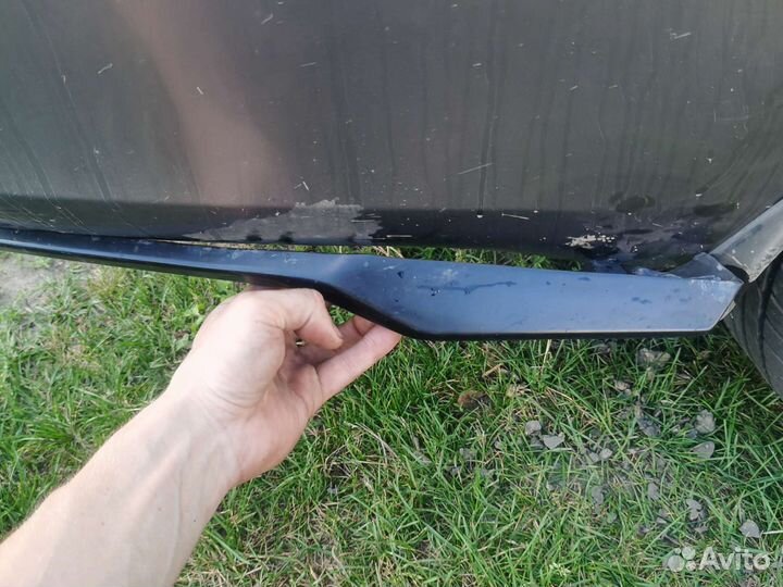 Боковые накладки заднего бампера гранта