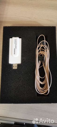 FM-тюнер AverMedia USB Radio 810