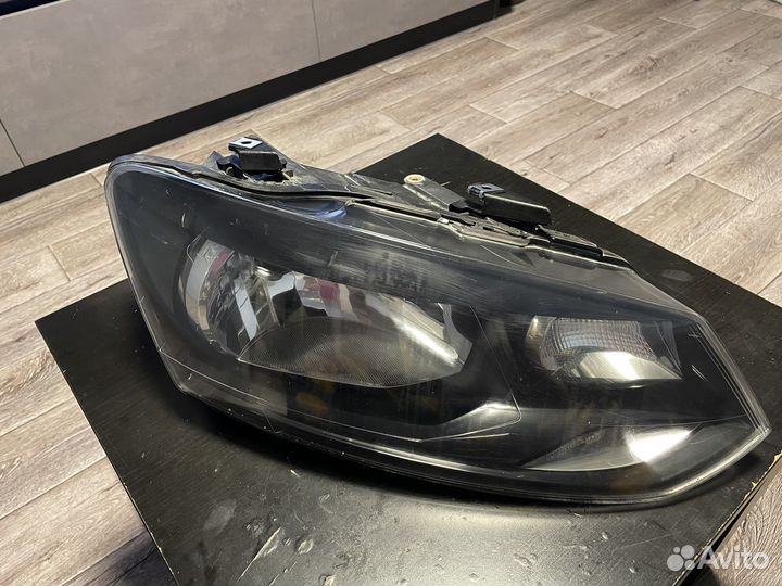 Фара правая polo 5