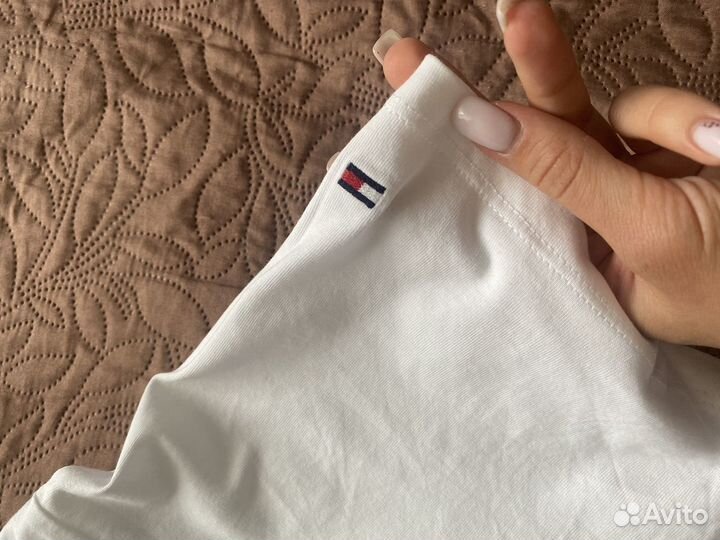 Tommy hilfiger футболка новая XL