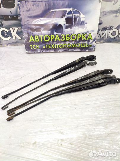 Поводок дворника Renault Logan