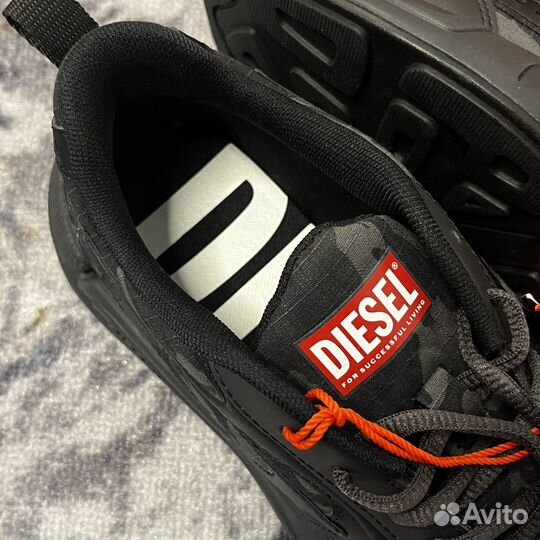 Новые оригинальные кроссовки Diesel