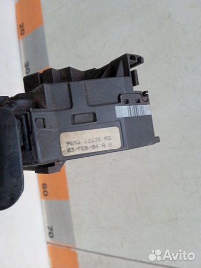 Переключатель поворотов подрулевой Ford Focus 1