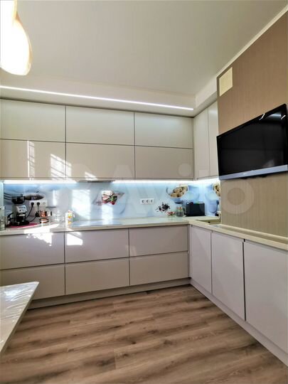 2-к. квартира, 60,8 м², 14/16 эт.