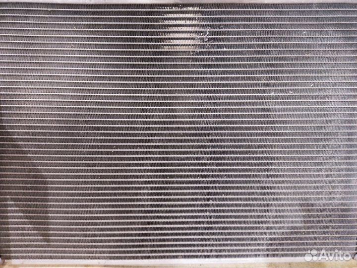 Радиатор охлаждения основной Opel Astra J МКПП