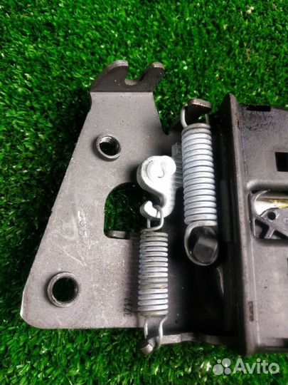 Замок сидения левый Bmw 540Xi G30 B58 2017