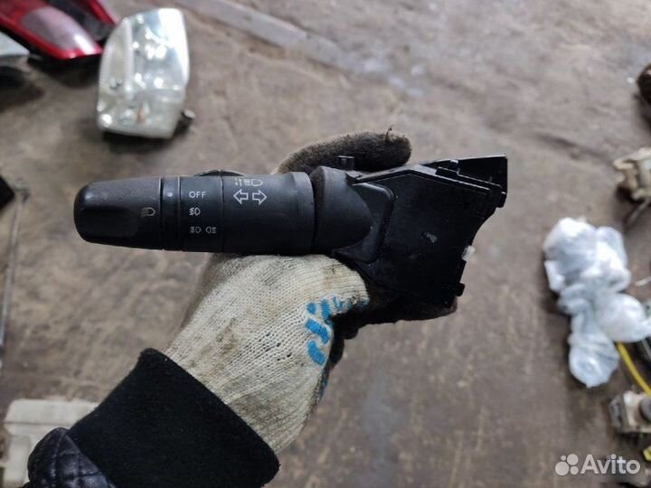 Переключатель поворотов Nissan X-Trail T30