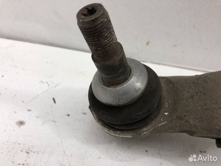 Рычаг передний правый нижний поперечный