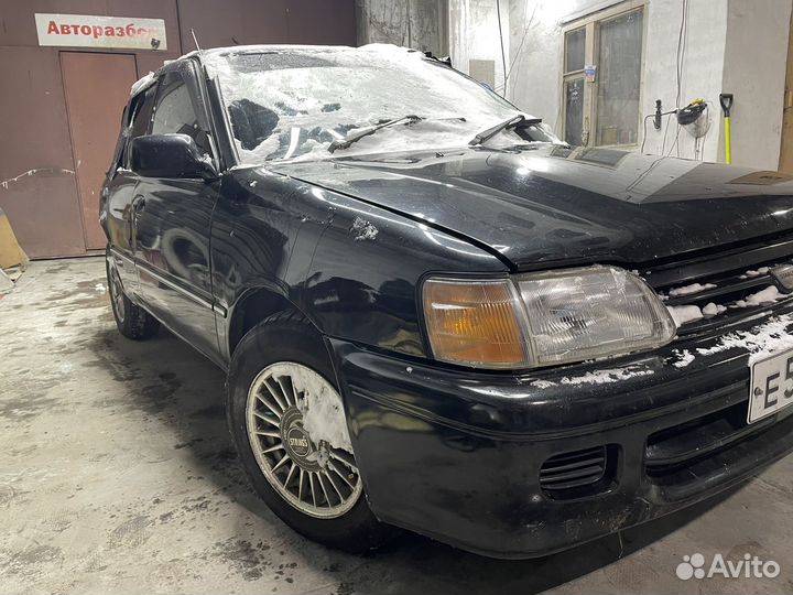 В разборе toyota starlet EP-82